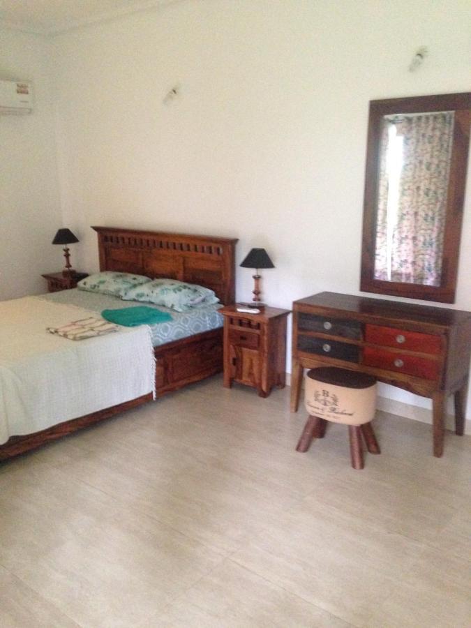 Studio And One Bedroom Apartment In Riviera Sapphire, Siolim Luaran gambar